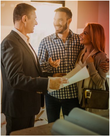 Restoration consultant with a homeowner